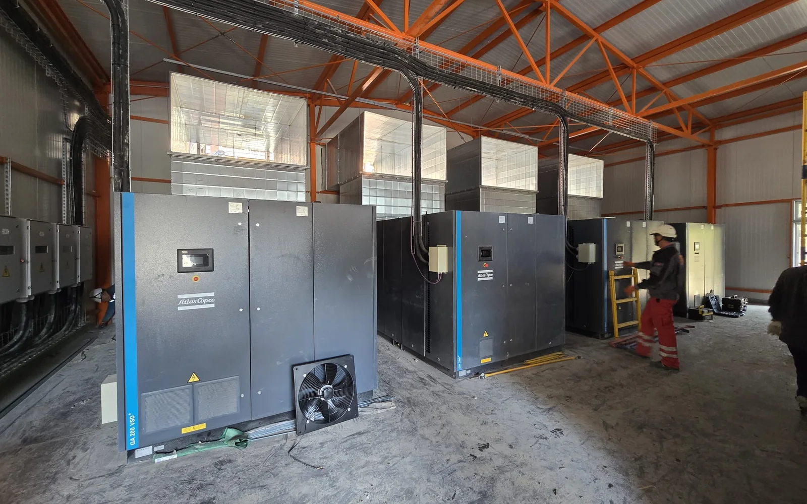 Sistem industrial de aer comprimat